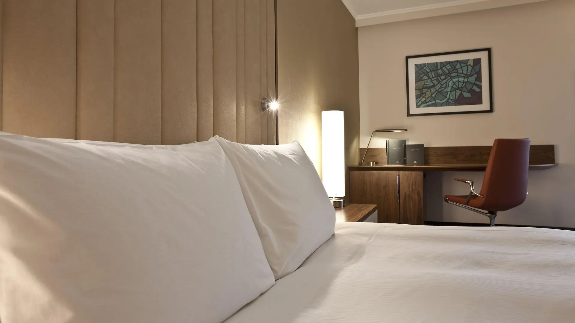 Hilton London Heathrow Airport Terminal 5 Hotel Hillingdon